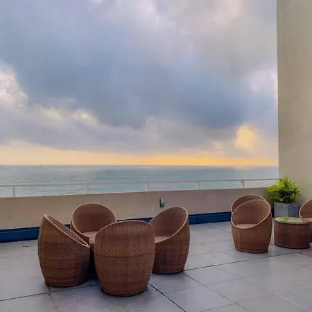 Masa Beach Front Apartment Uswetakeiyawa Ja-Ela Exterior photo